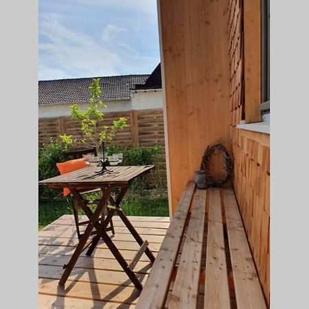 Апартаменты Tiny Loft Im Suedhessischen Ried Требур Экстерьер фото